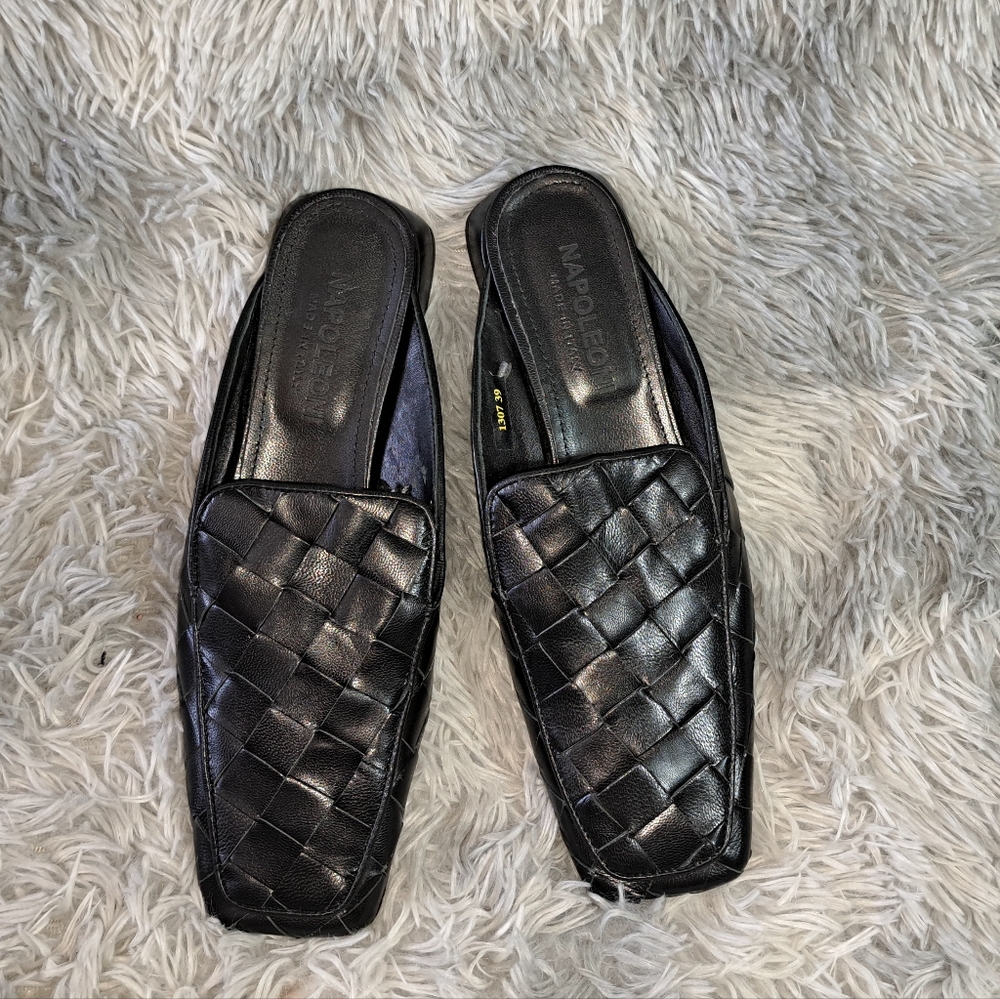 Napoleoni Black Italian Leather Woven Mules size 39 slip on